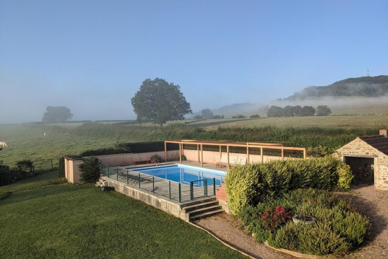 Villa Large Gte With Pool In Peaceful Burgundy Sailly Exterior foto